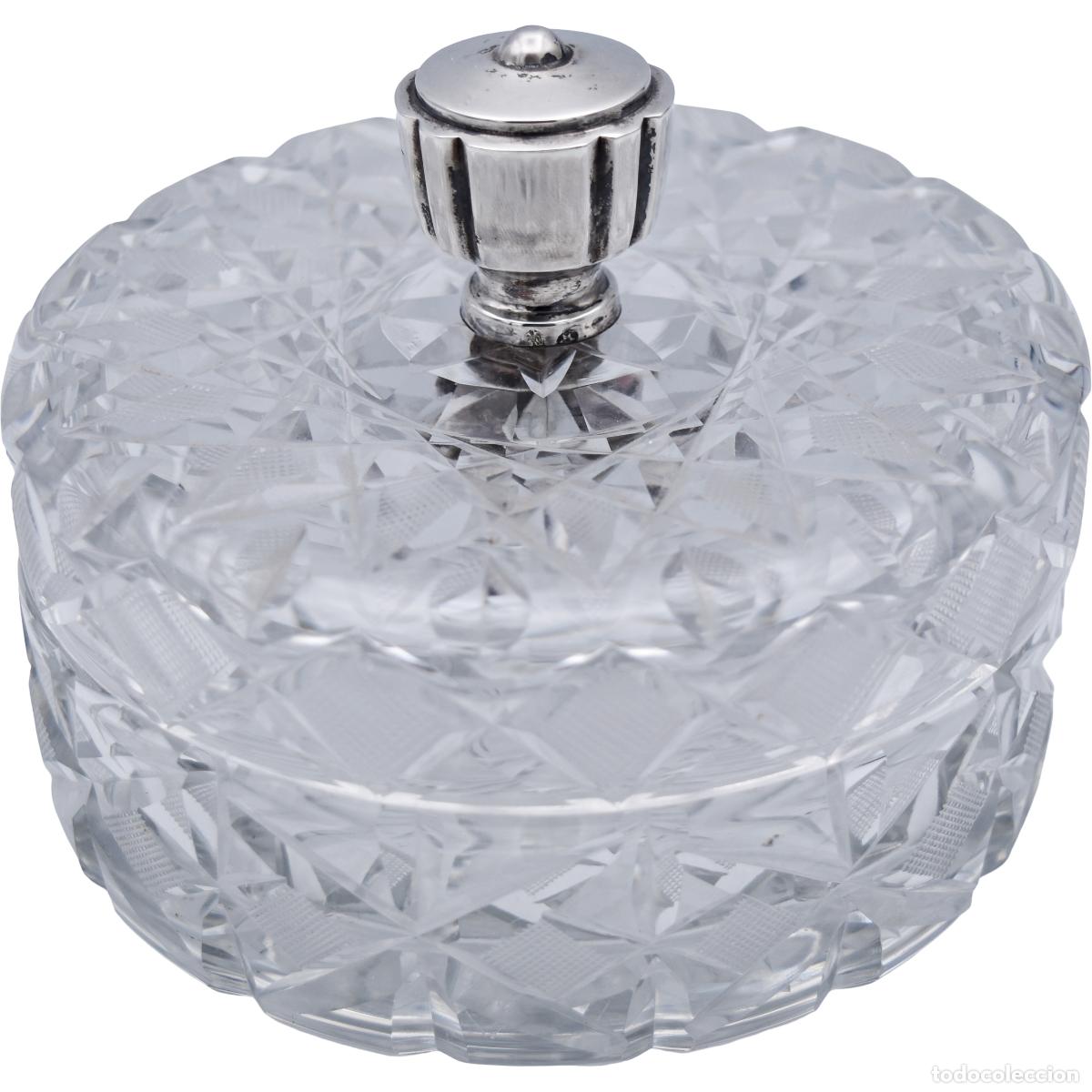 Antig&uuml;edades: Bombonera de cristal tallado y plata