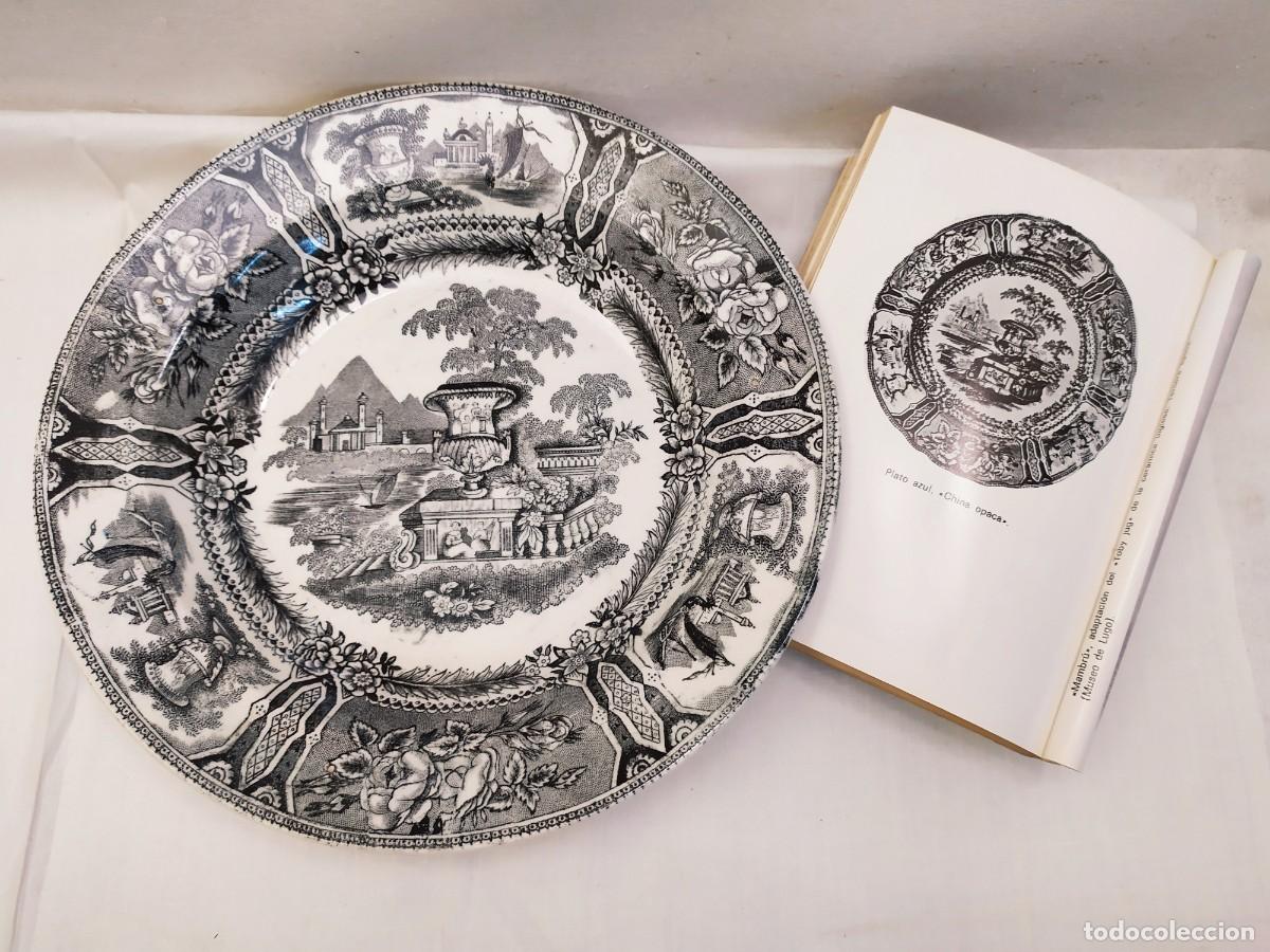 Antig&uuml;edades: Plato sopero Sargadelos. Aparece en el libro Cer&aacute;mica de Sargadelos de Felipe Bello Pi&ntilde;eriro. 23x4cm