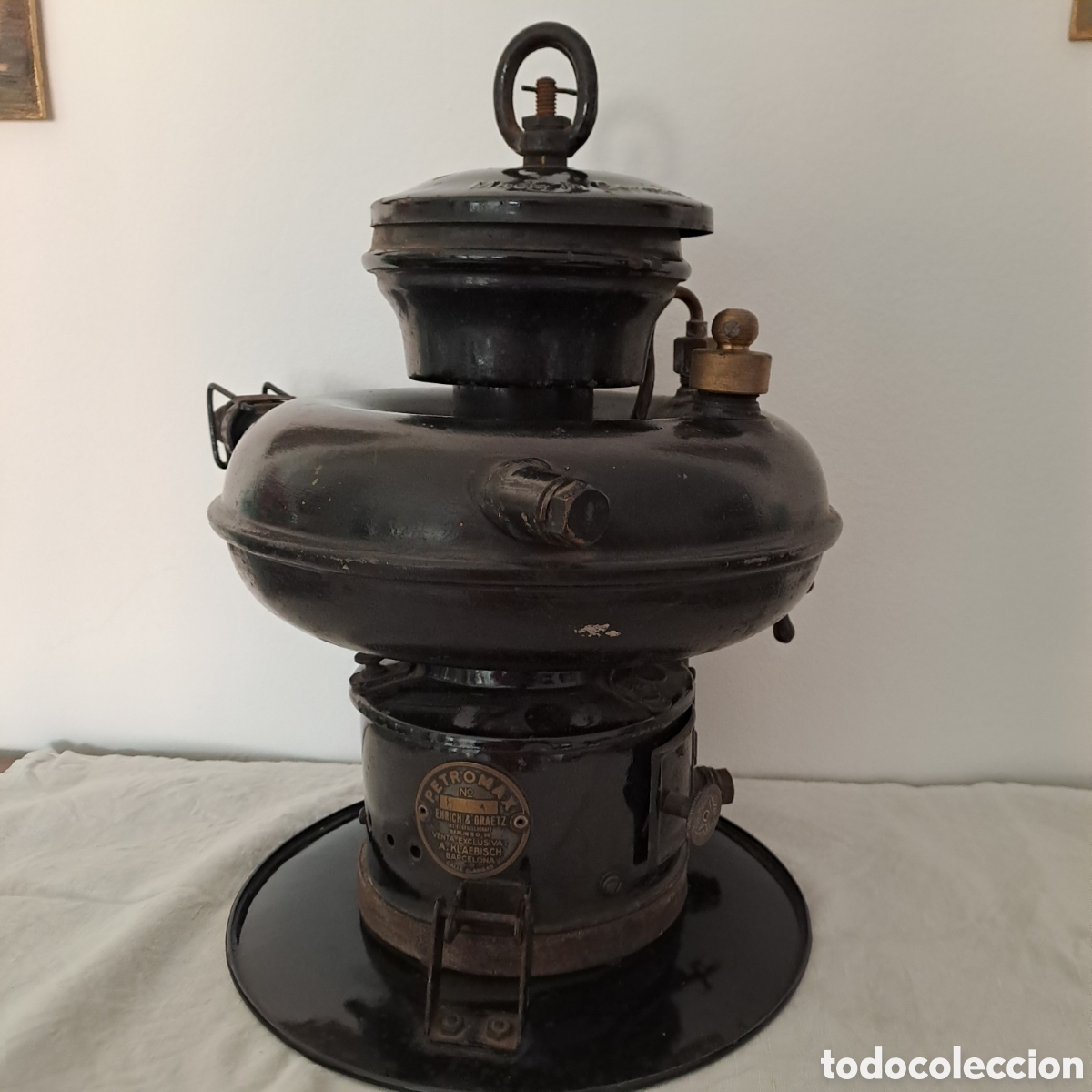 Antig&uuml;edades: PETROMAX NUM. 834. LAMPARA FAROL A GASOLINA. SIN TULIPA CRISTAL.