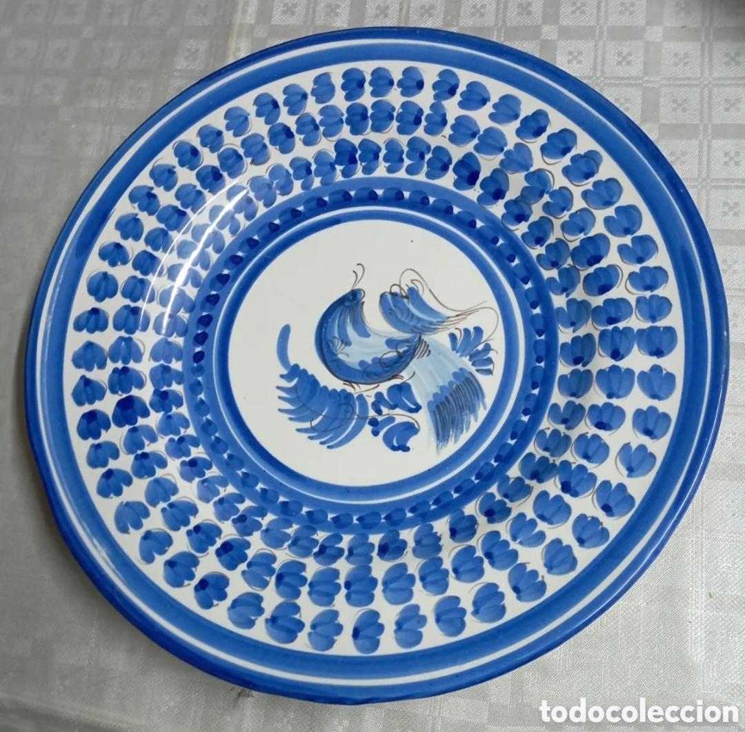 Antig&uuml;edades: Plato grande Cer&aacute;mica del Puente del Arzobispo firmado R D M di&aacute;metro 30,8 cm
