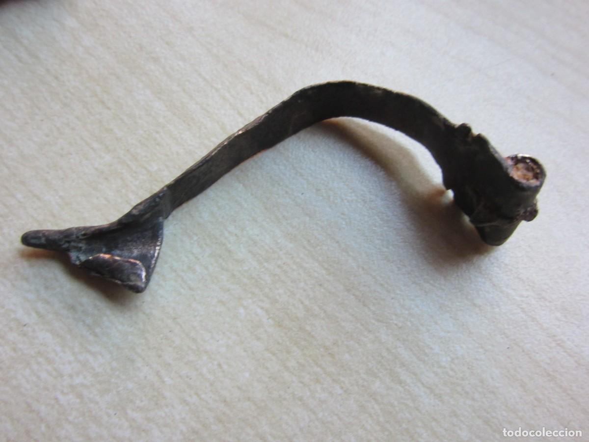 Antiques: Arco de f&iacute;bula de bronce &Eacute;poca romana 5,7 cm
