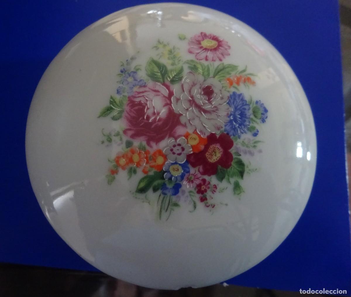 Antig&uuml;edades: ANTIGUA CAJA REDONDA DE PORCELANA DE LIMOGES, MADE IN FRANCE