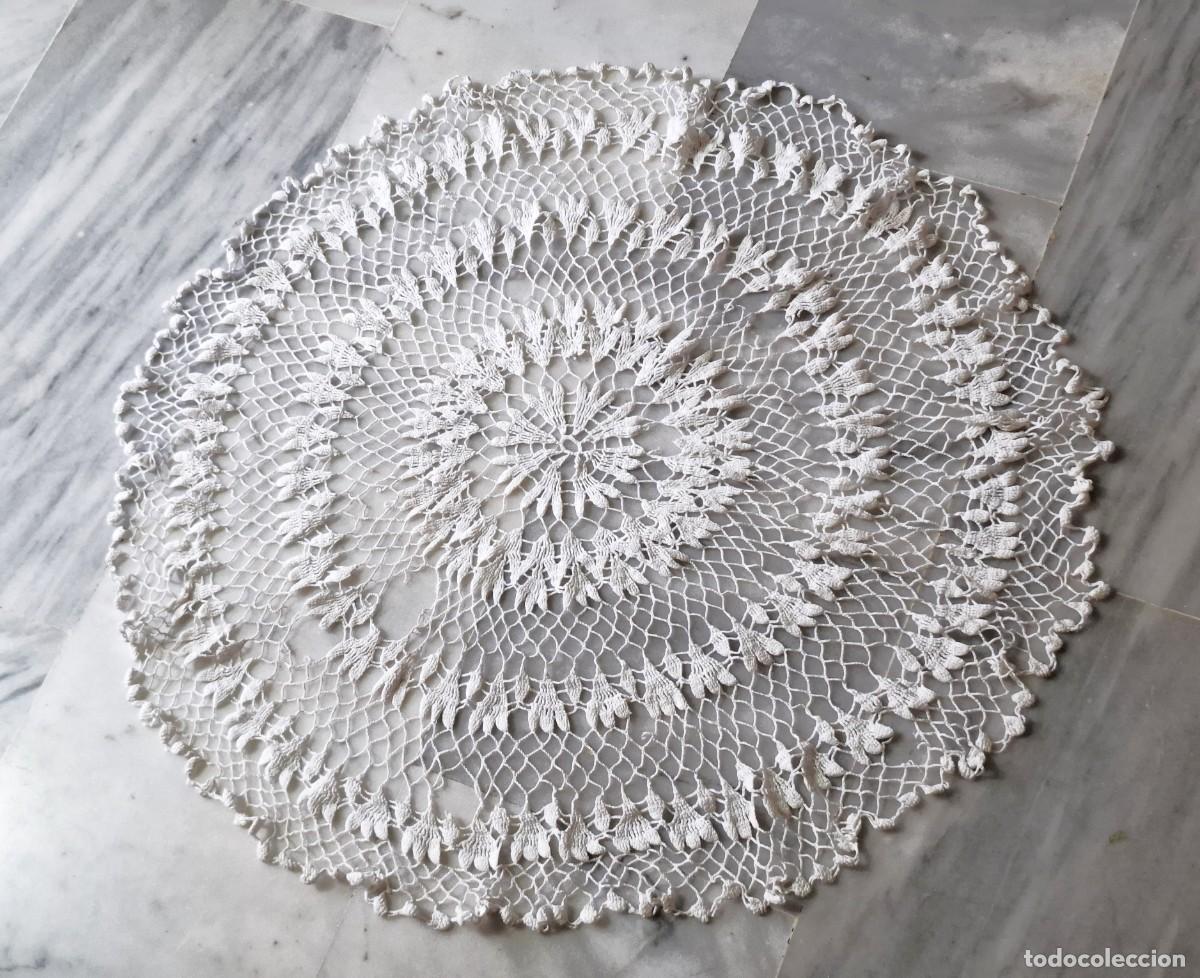 Antig&uuml;edades: MANTEL DE ENCAJE GANCHILLO-CROCHET ALGODON - HECHA A MANO - 90.CM DIAMETRO