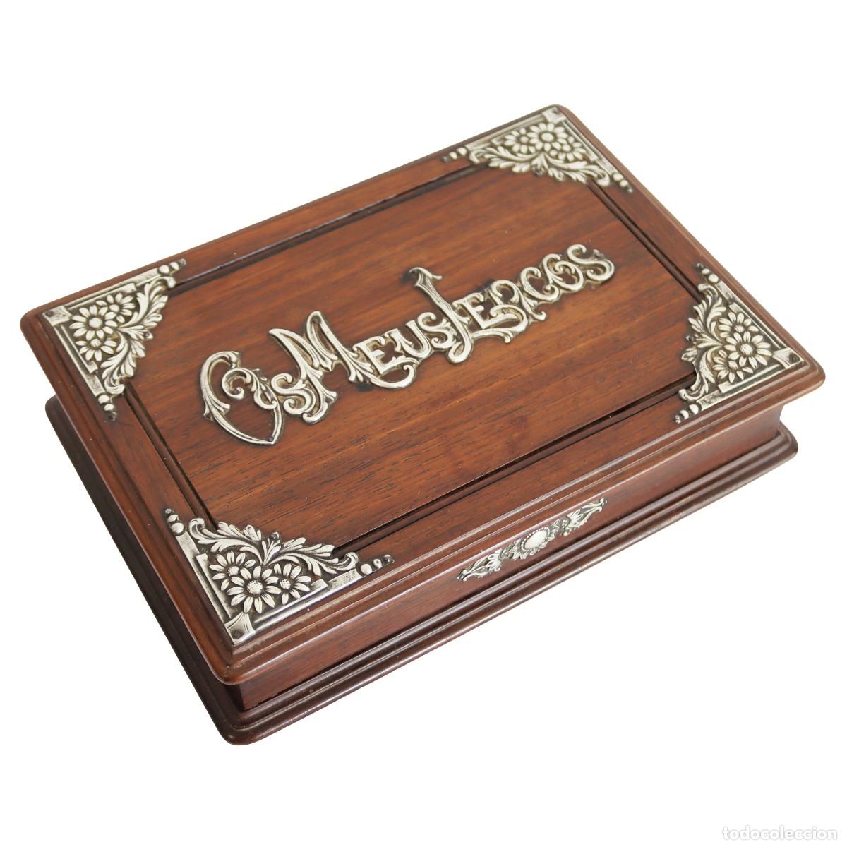Antig&uuml;edades: Caja de Palo Santo y Plata