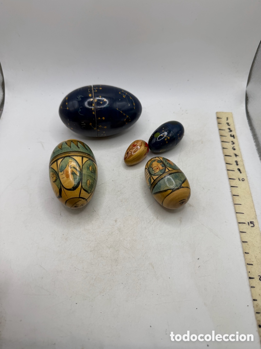 Antig&uuml;edades: Colecci&oacute;n Huevos de Madera