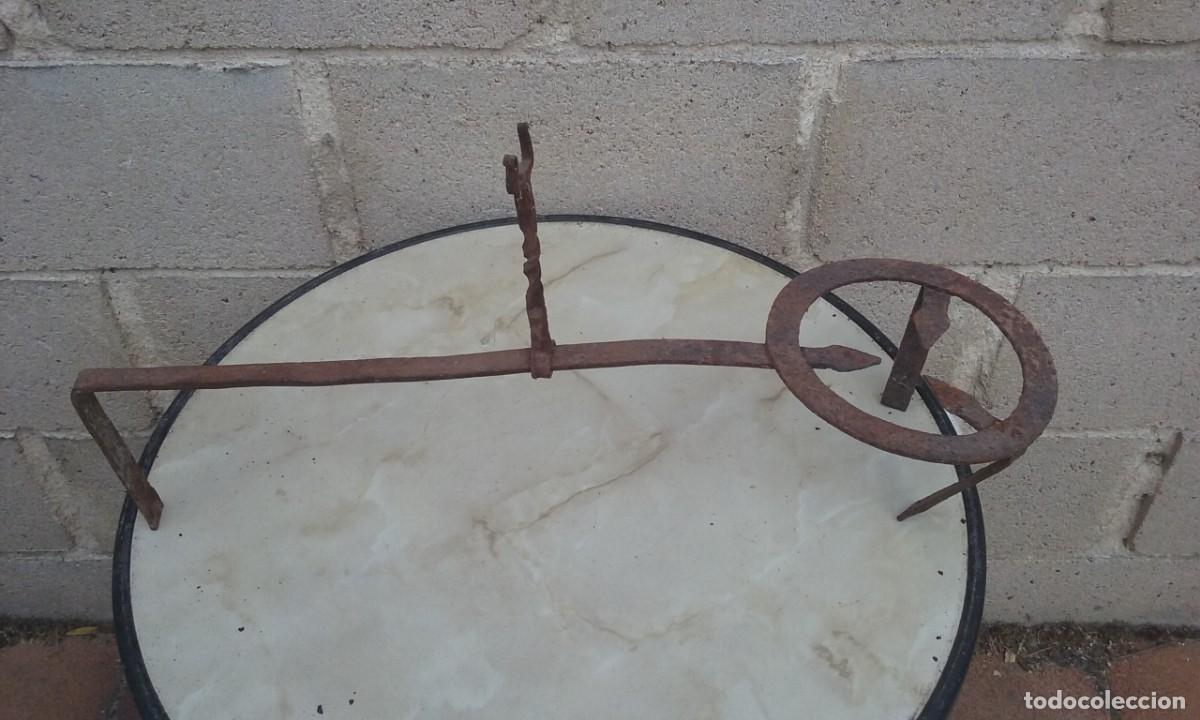 Antig&uuml;edades: ANTIGUAS TR&Eacute;BEDES PARA COCINAR EN LUMBRE BAJA. S XIX.