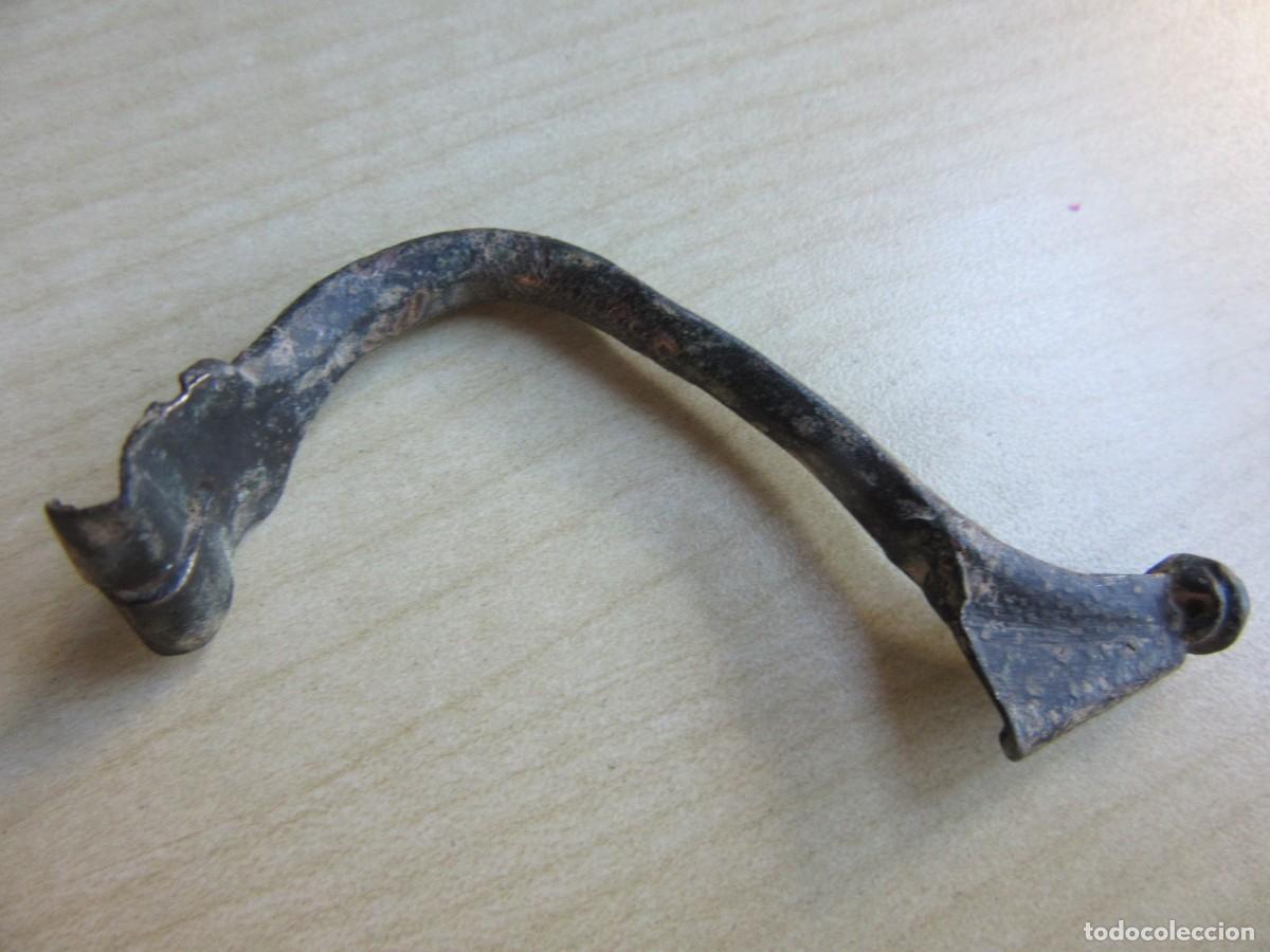 Oggetti Antichi: Arco de f&iacute;bula de Bronce &Eacute;poca romana Medidas 5,7 cm