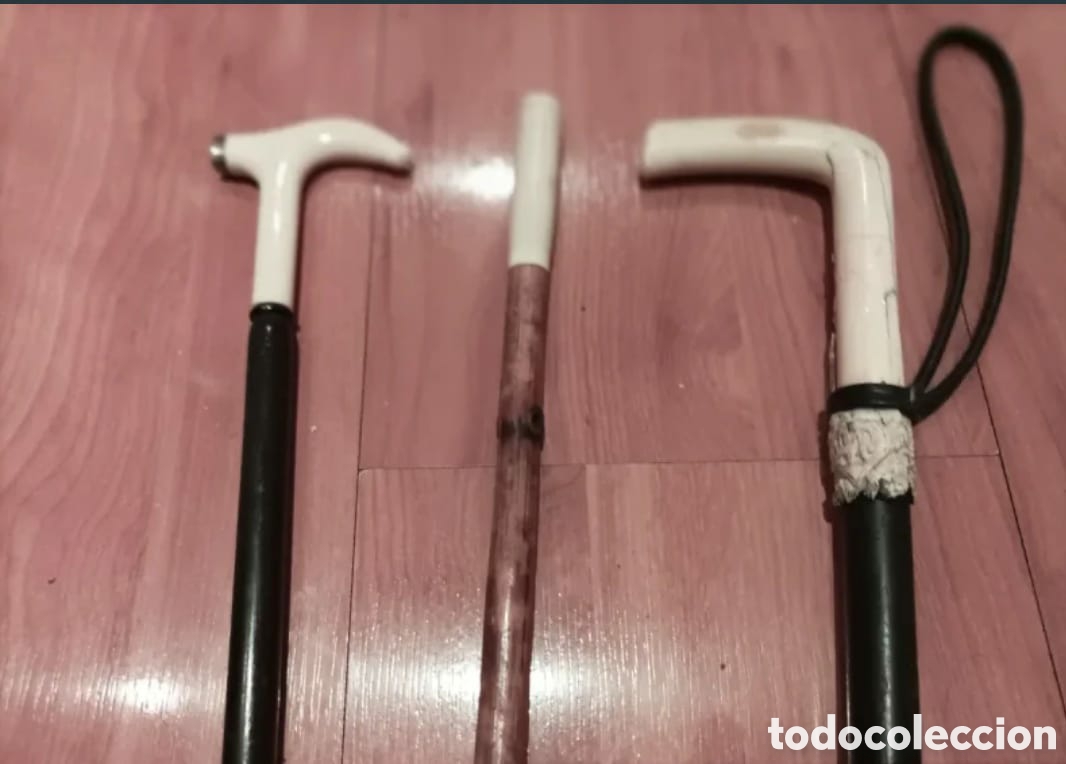 Antiques: Trio de bastones antiguos empu&ntilde;adura en marfil