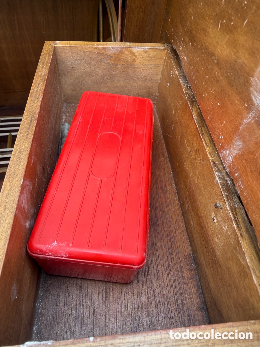 Antig&uuml;edades: M&aacute;quina de coser Singer con mueble - Foto 3