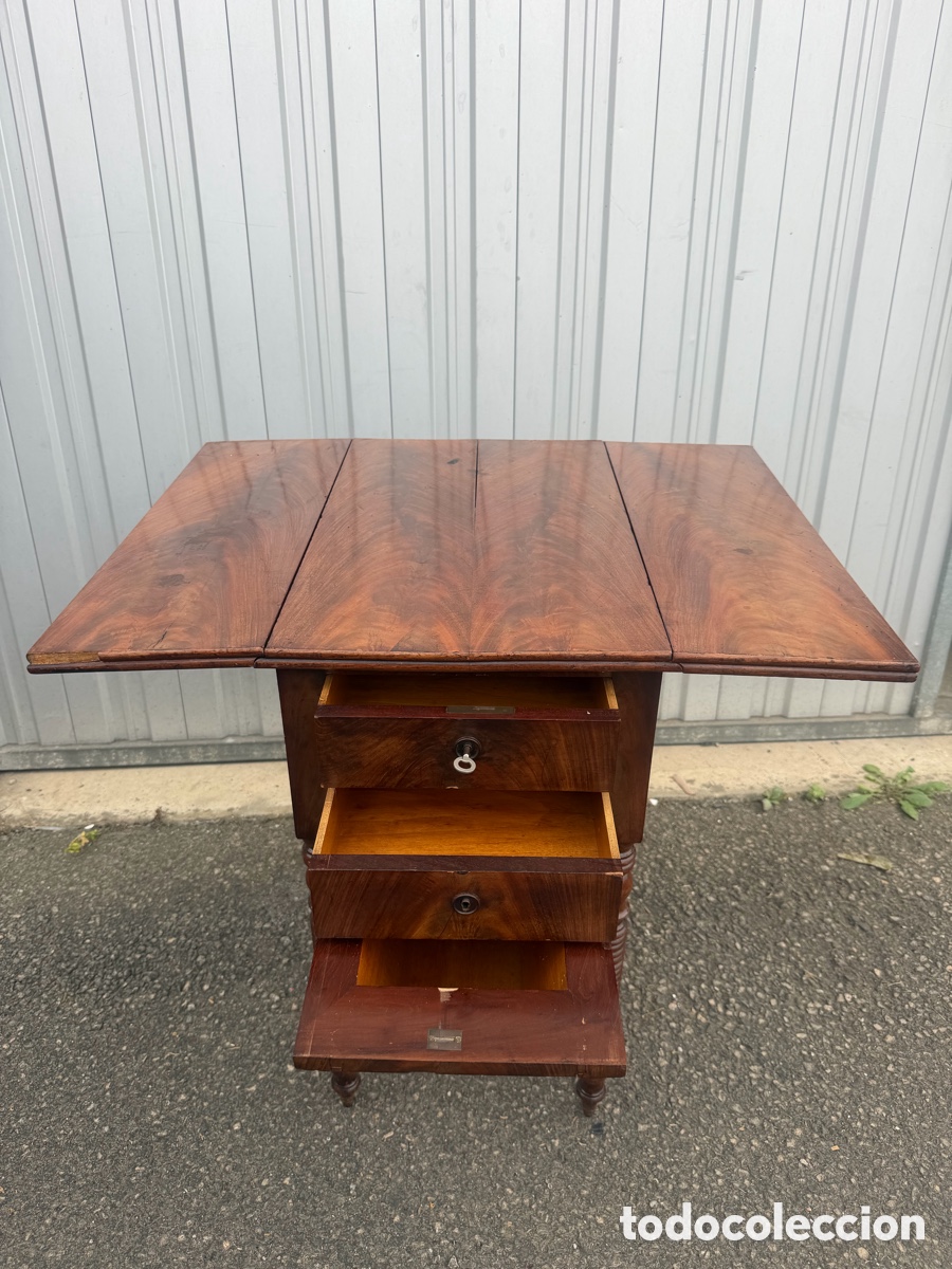 Antig&uuml;edades: Mesa costurero antigua caoba S.XIX