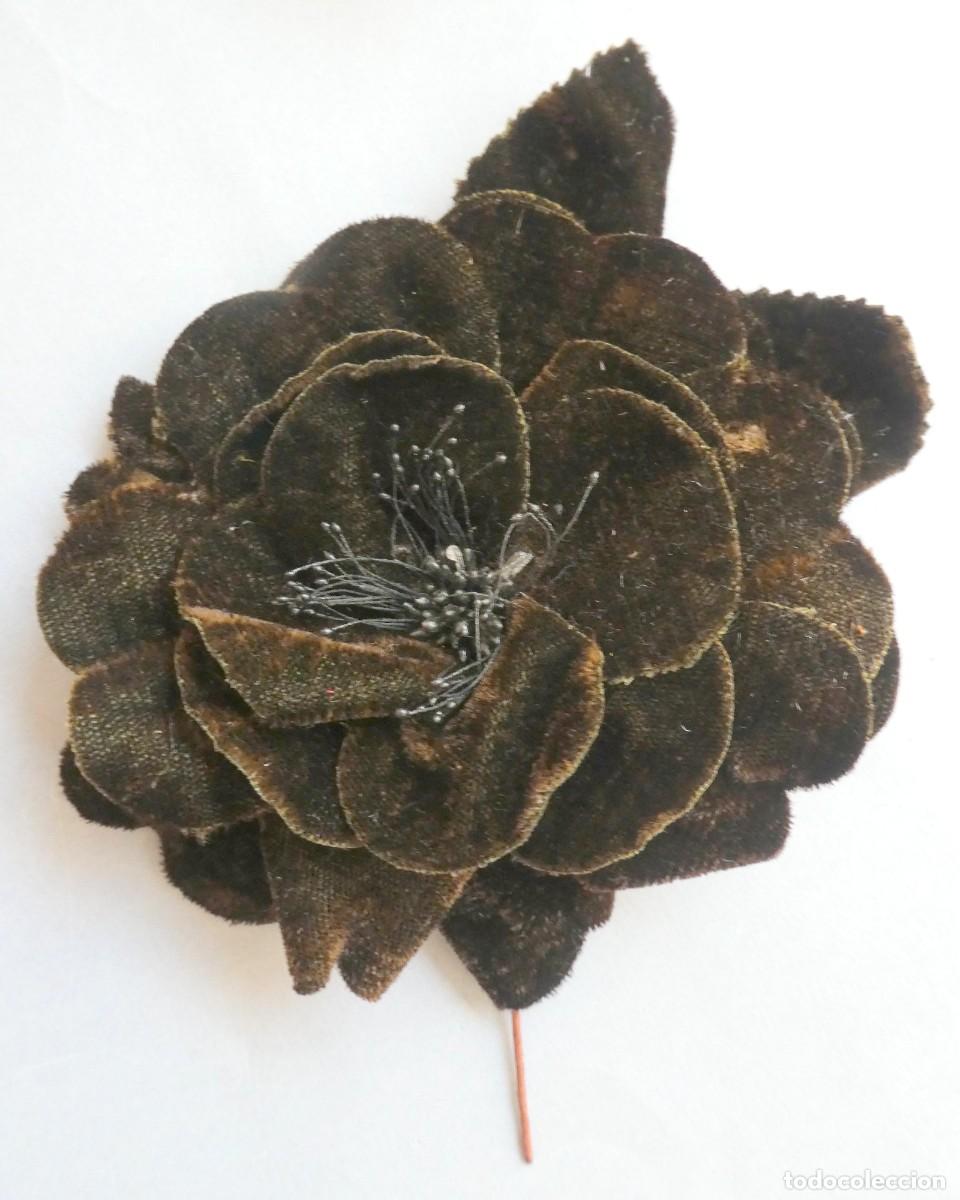 Antig&uuml;edades: GRAN FLOR DE TERCIOPELO PARA ADORNAR PRENDAS MEDIADOS S.XX