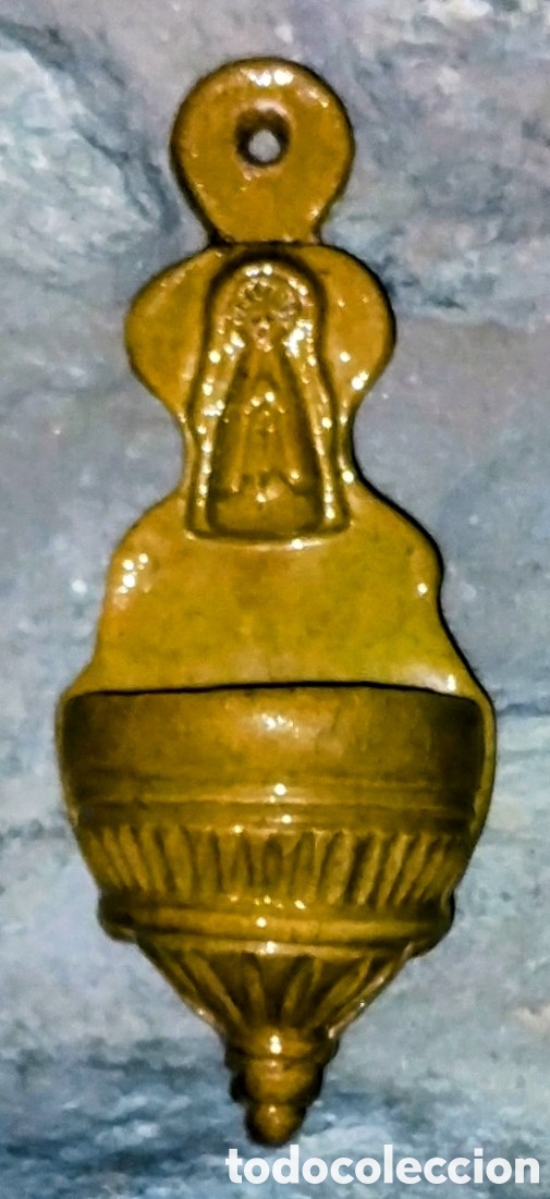 Antig&uuml;edades: BENDITERA de BARRO de BU&Ntilde;O a&ntilde;os 80 de 17 x 7 cms HECHA A MANO en BUEN ESTADO conPOCAS SE&Ntilde;ALES DE USO