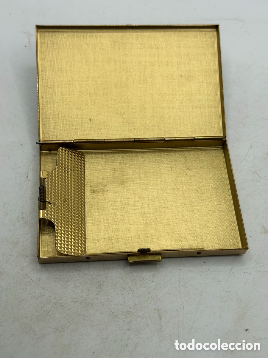 Antiques: Antigua Caja Dorada de Metal