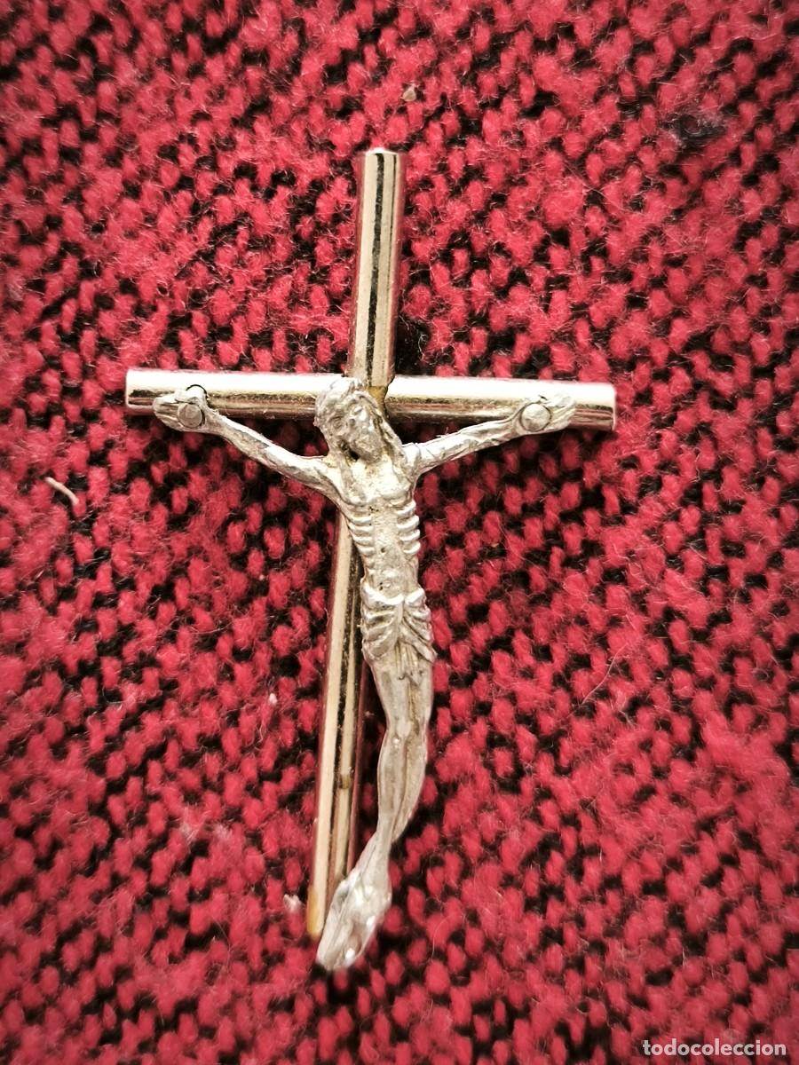 Antig&uuml;edades: Colgante Crucifijo Met&aacute;lico Con Cristo Cruz Religiosa Vintage Devocional