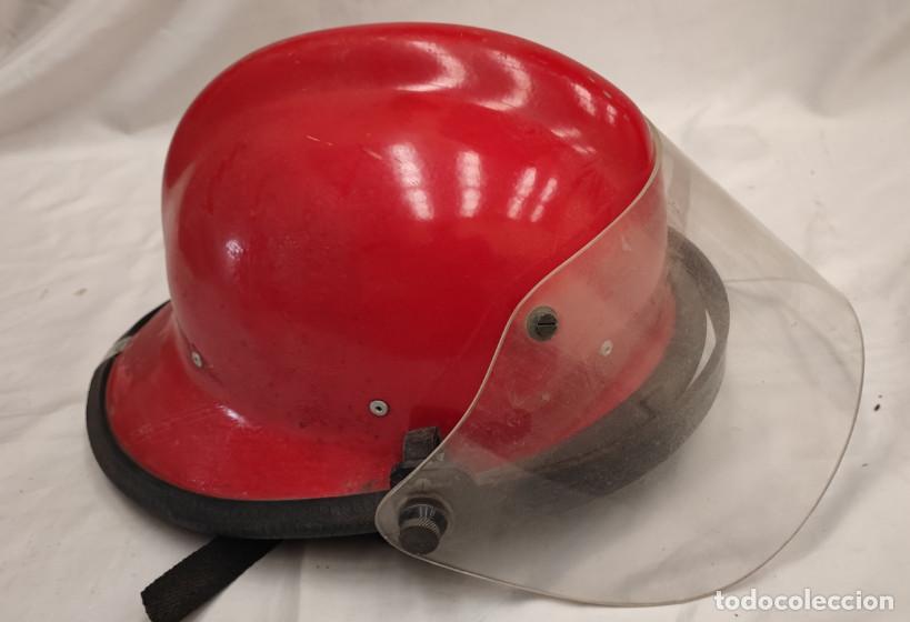 Antig&uuml;edades: ANTIGUO CASCO DE BOMBERO, ROJO - Foto 2