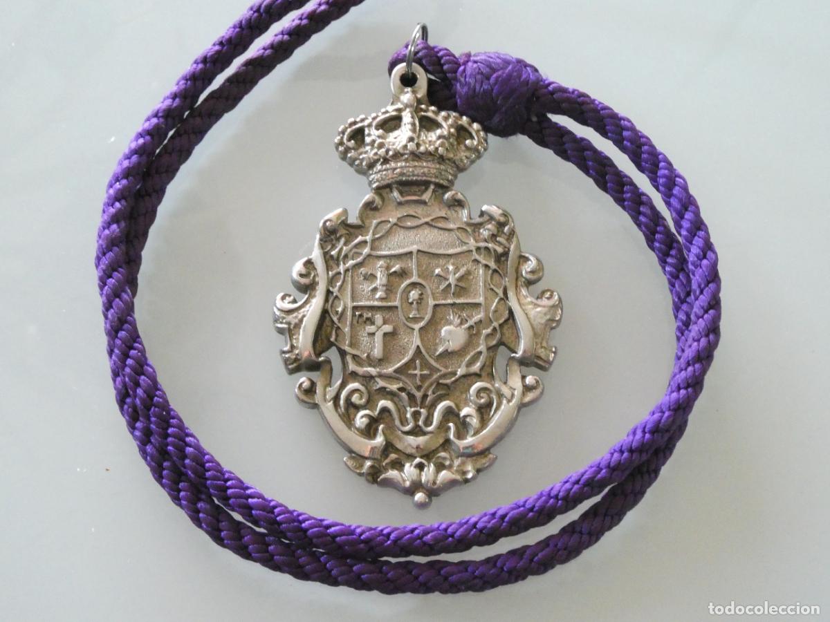 Antig&uuml;edades: MEDALLA MEDALL&Oacute;N RELIGIOSO. HERMANDAD SACRAMENTAL Y REALES COFRAD&Iacute;AS FUSIONADAS DE M&Aacute;LAGA. 90 GR