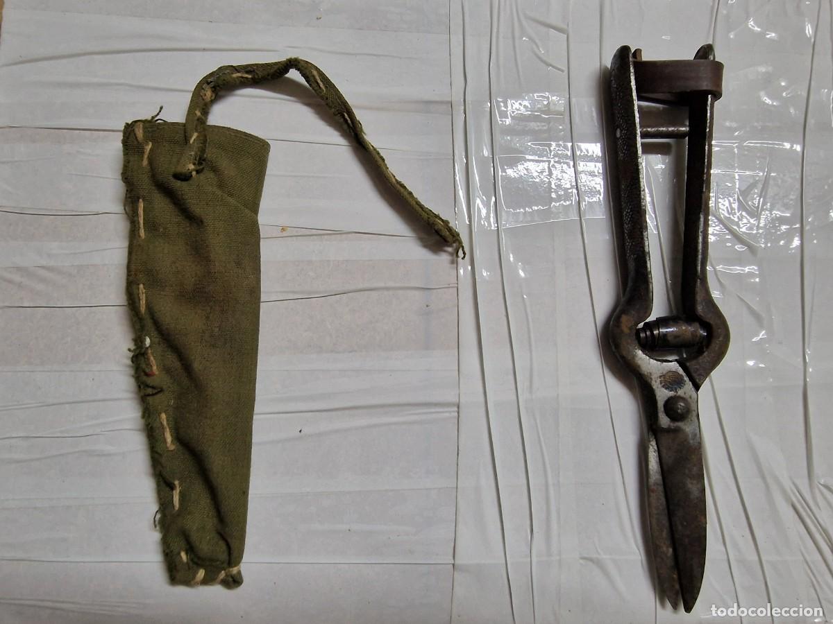 Antig&uuml;edades: Lote 2808. Tijeras de podar antiguas, con funda artesanal