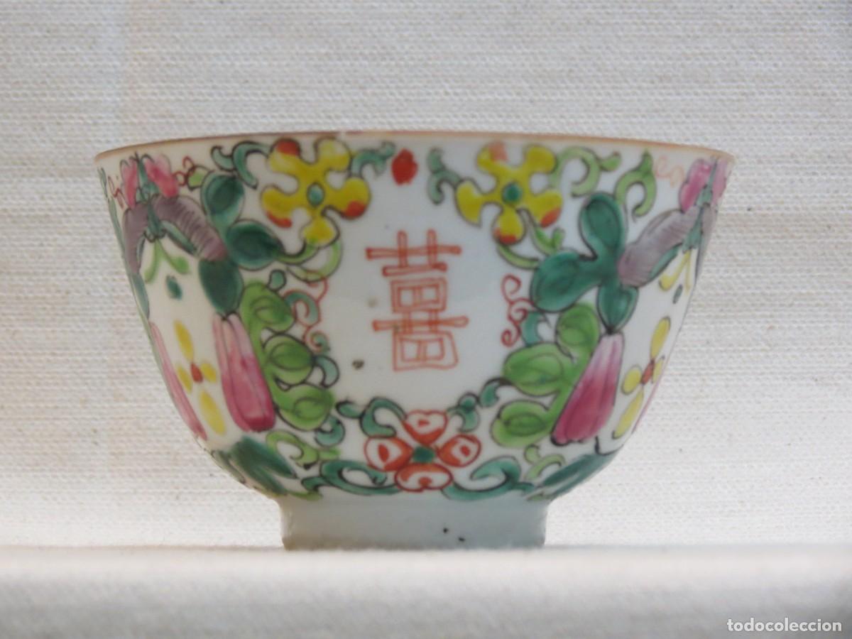Antig&uuml;edades: taza de porcelana china decorada con esmaltes y s&iacute;mbolo de la &ldquo;Doble Felicidad&rdquo;; per&iacute;odo Guangxu;