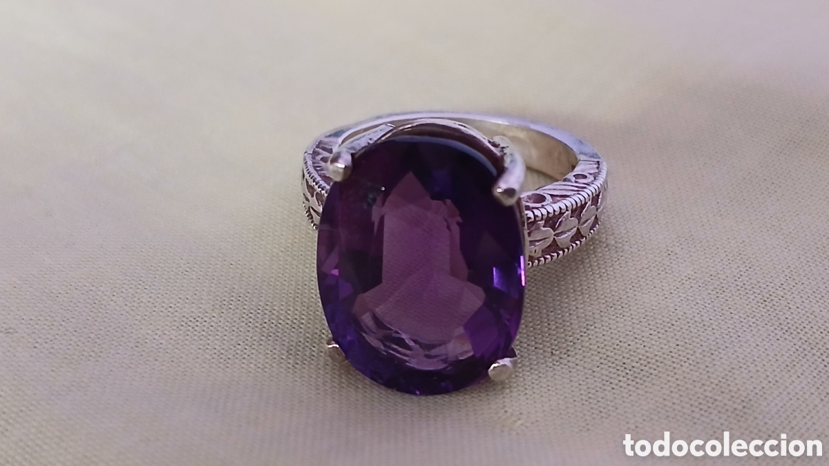 Antig&uuml;edades: anillo de plata de ley con amatista VVS1