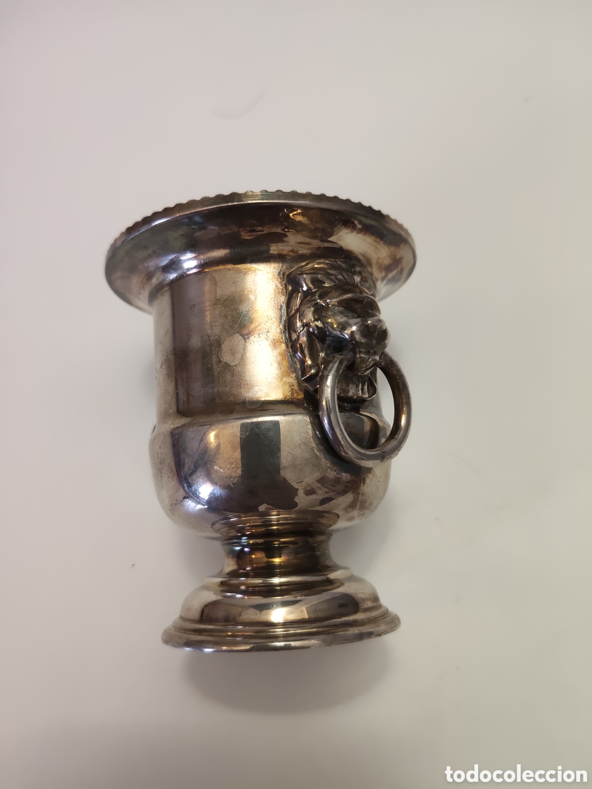 Antiques: Cubitera mini antigua cabezas de le&oacute;n viners of sheffield England silverplated