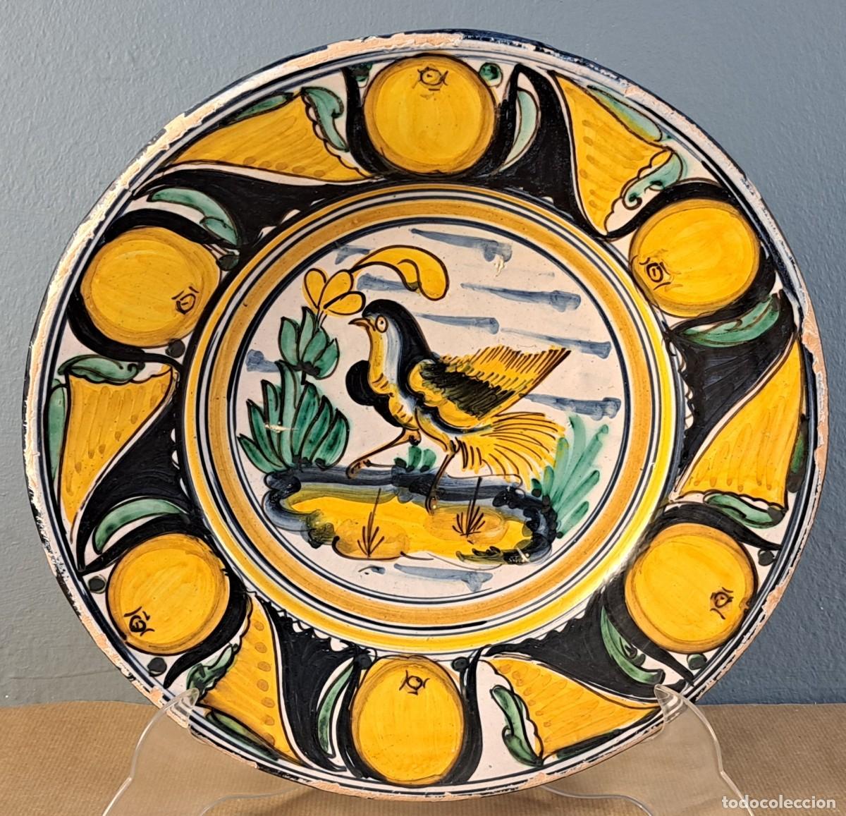 Antig&uuml;edades: Plato decorativo estilo Manises/Talavera, siglo XX