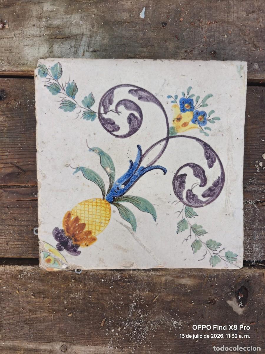 Antig&uuml;edades: AZULEJO ANTIGUO DE MANISES DE 20 X 20 CMS.