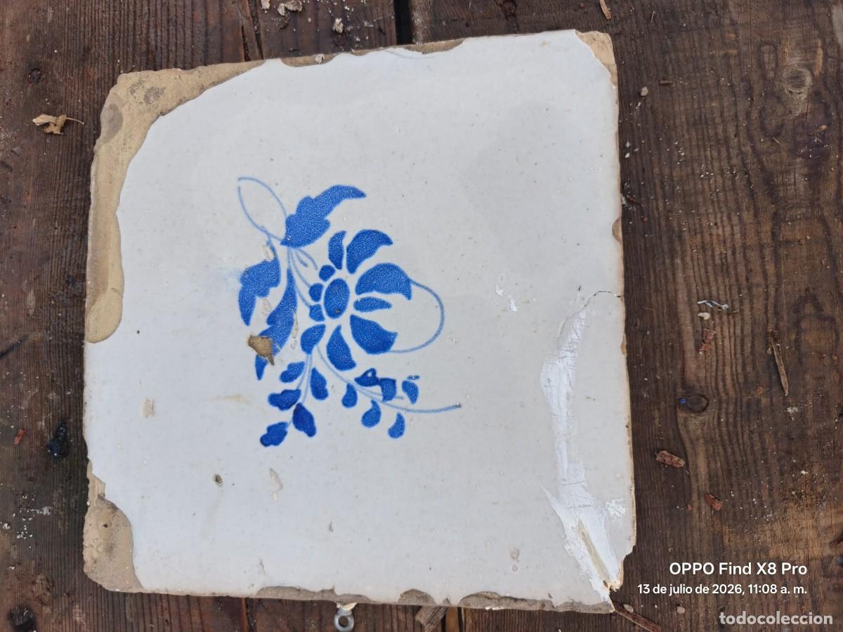 Antig&uuml;edades: AZULEJO ANTIGUO DE MANISES DE 20 X 20 CMS - Foto 1