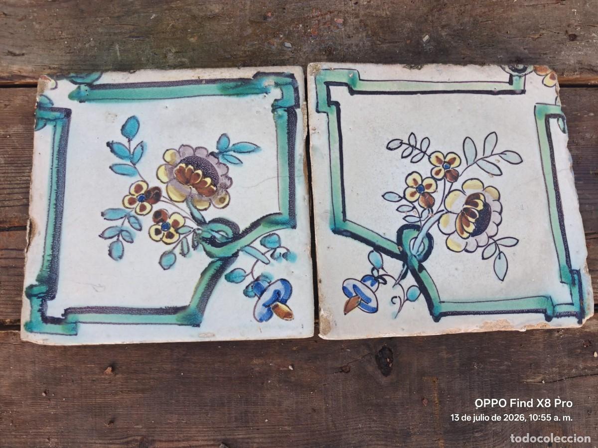 Antig&uuml;edades: AZULEJOS ANTIGUOS DE MANISES PAREJA PARA COLGAR DE 42 CMS. ALTO X 21 DE ANCHO