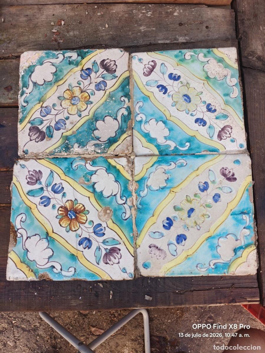 Antig&uuml;edades: PANEL AZULEJOS ANTIGUOS DE MANISES PARA COLGAR DE 40 X 40 CMS