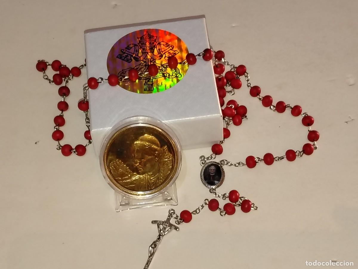 Antiguidades: PRECIOSO CONJUNTO DE MEDALLA PAPA JUAN PABLO II,A ESPA&Ntilde;A 82 MONTSERRAT + ROSARIO PAPA L&Eacute;ON XIV