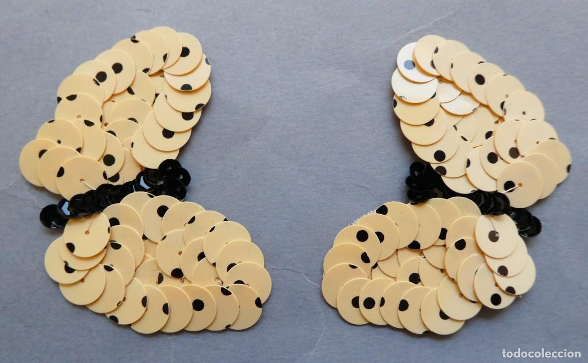 Antig&uuml;edades: PAREJA DE MARIPOSAS DE LENTEJUELAS PARA ADORNAR PRENDAS PRIMERA MITADS.XX