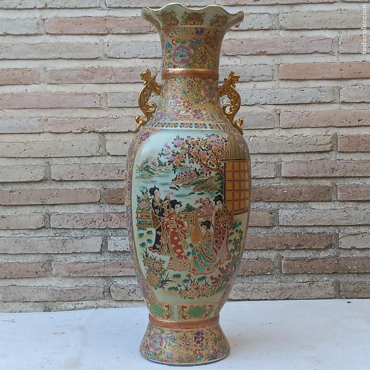 Antiguidades: JARRON GRANDE EN PORCELANA CHINA CON ESCENAS.