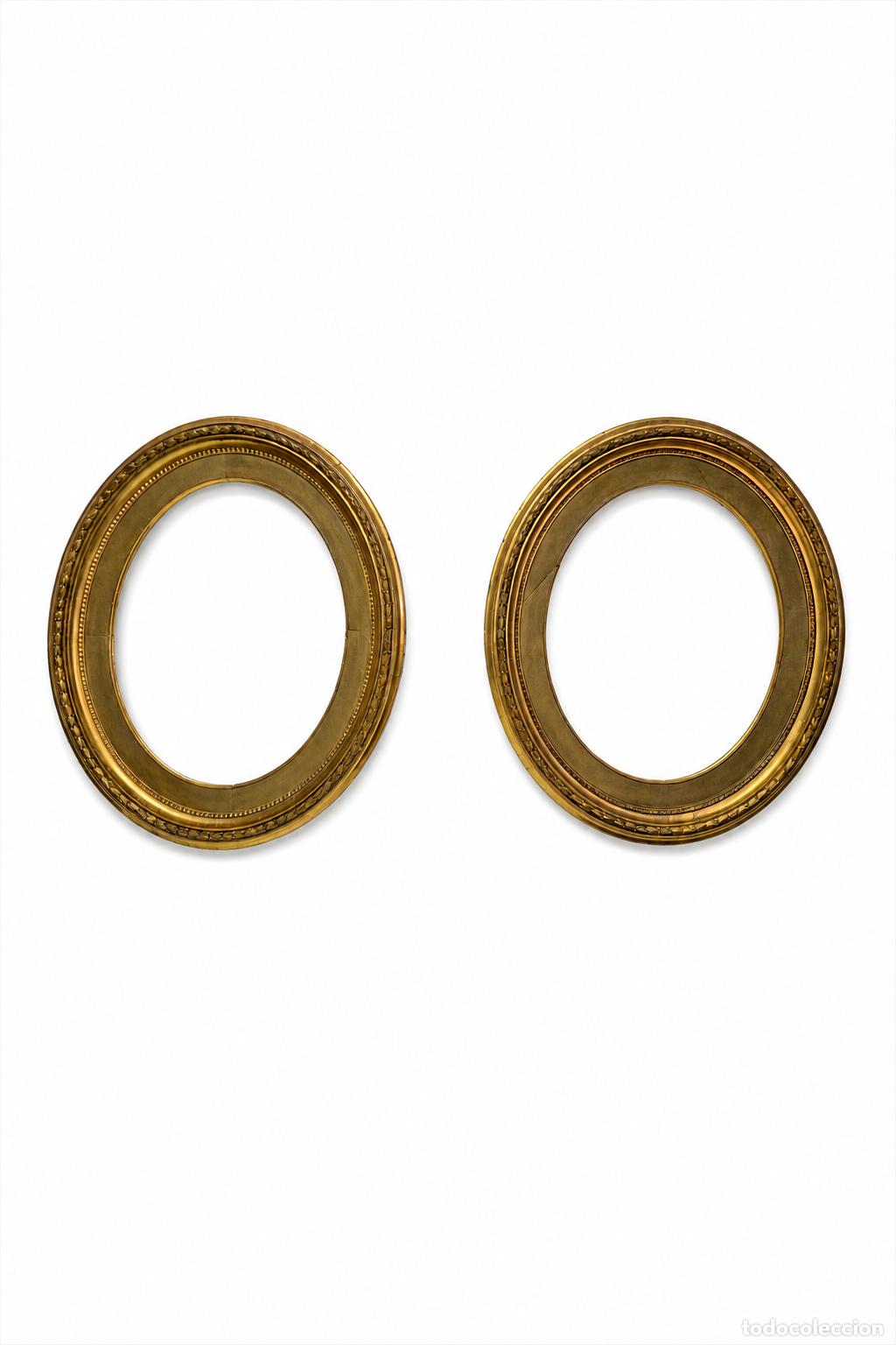 Antiques: Pareja de Marcos Ovalados Antiguos - Madera y Estuco Dorados en Pan de Oro