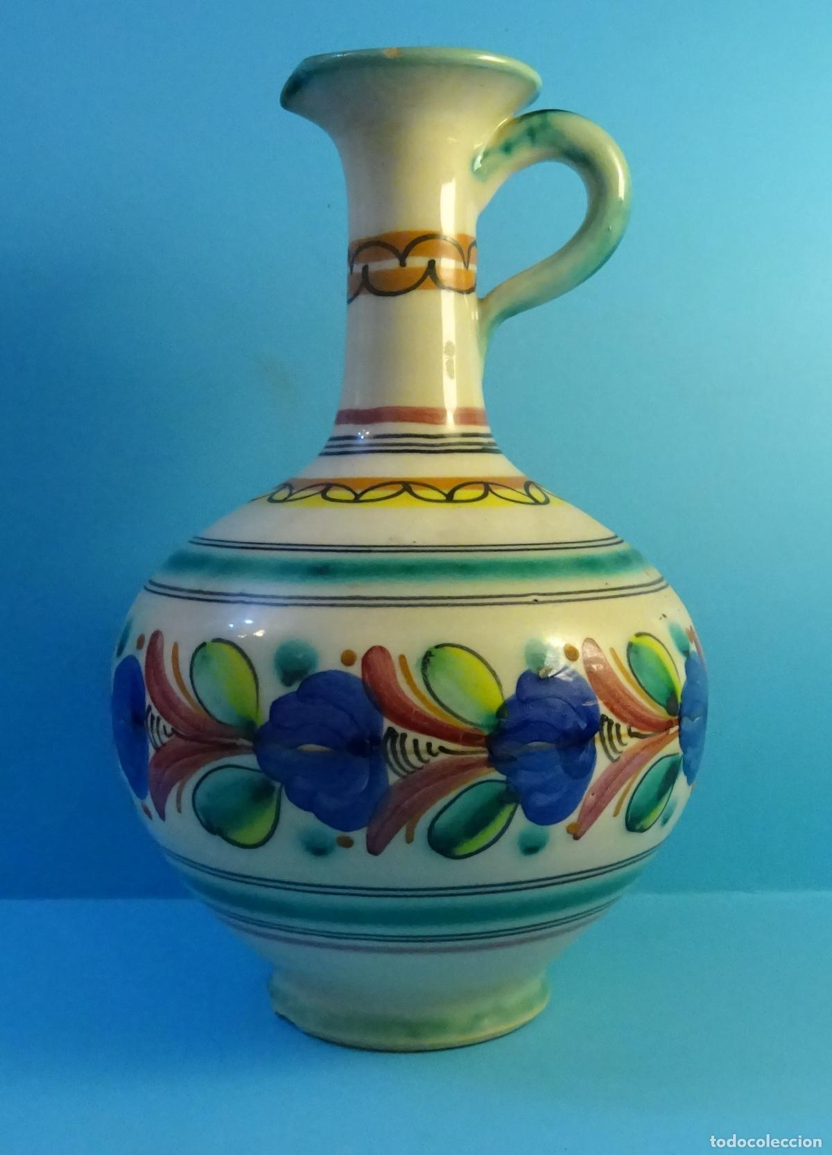 Antig&uuml;edades: JARRA DE CER&Aacute;MICA DECORADA A MANO. CARRASCO. PUENTE DEL ARZOBISPO. ALTURA 24 CM