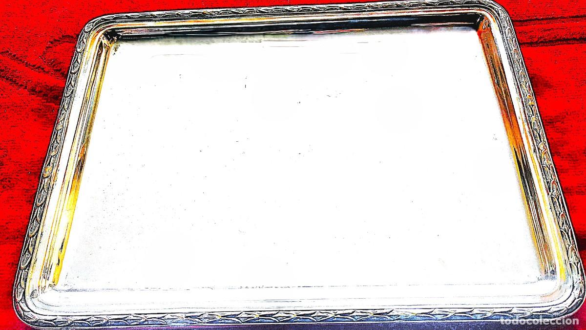Antig&uuml;edades: Bandeja . Ba&ntilde;o de Plata Con contraste. - Foto 1