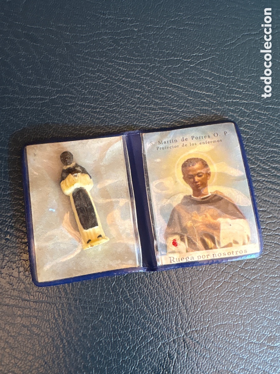 Antig&uuml;edades: CARTERITA CON FIGURA Y ESTAMPA CON RELIQUIA DE SAN MARTIN DE PORRES , RUEGA POR NOSOTROS