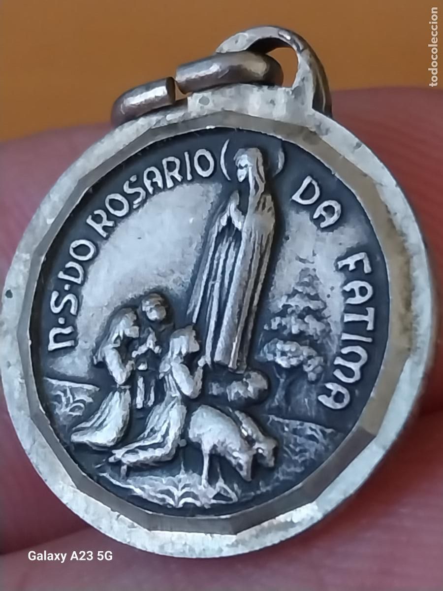 Antig&uuml;edades: SAGRADO CORAZON JESUS VIRGEN F&Aacute;TIMA MEDALLA METAL CROMADO 1.8CMS ORIGINAL VINTAGE