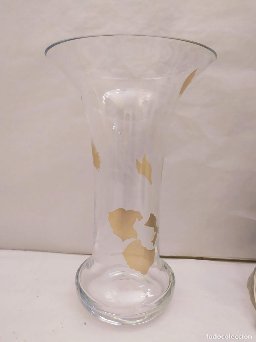 Antig&uuml;edades: Jarr&oacute;n de cristal con detalles en dorado. Hutschenreuther 1814 Germany. 32x20cm
