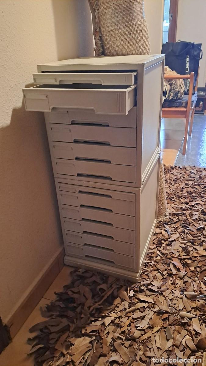 Antig&uuml;edades: Buc de cajones Organitec de la marca ACTIU