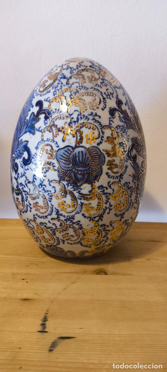 Antig&uuml;edades: Huevo de porcelana decorado - Foto 2