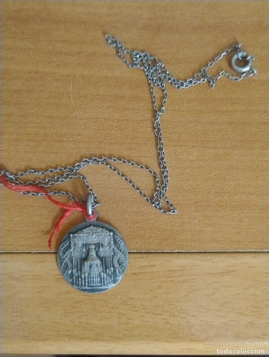 Antig&uuml;edades: PRECIOSA MEDALLA ANTIGUA CON CADENA VIRGEN MACARENA SEMANA SANTA