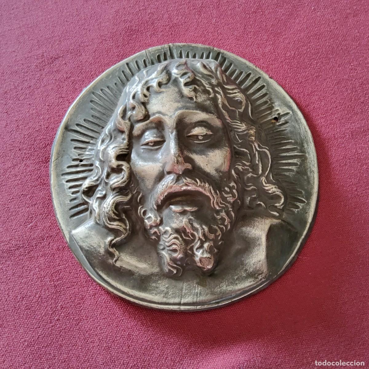 Antig&uuml;edades: ANTIGUO RELIEVE DEL ROSTRO DE CRISTO, DE LAT&Oacute;N QUE ESTUVO PLATEADO