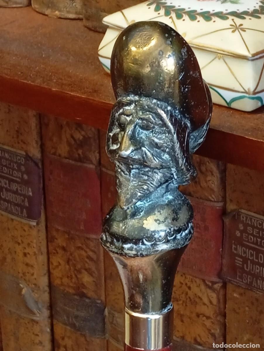 Antig&uuml;edades: Bast&oacute;n de paseo con empu&ntilde;adura Conquistado en bronce.