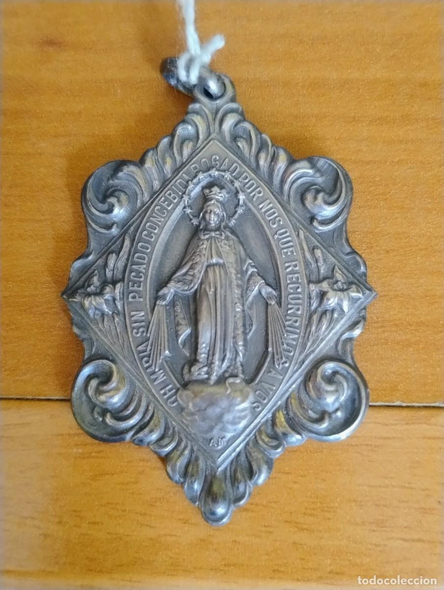 Antiques: ANTIGUA MEDALLA DE LA VIRGEN DE LA MILAGROSA. UNOS 6 X 3,50 CM