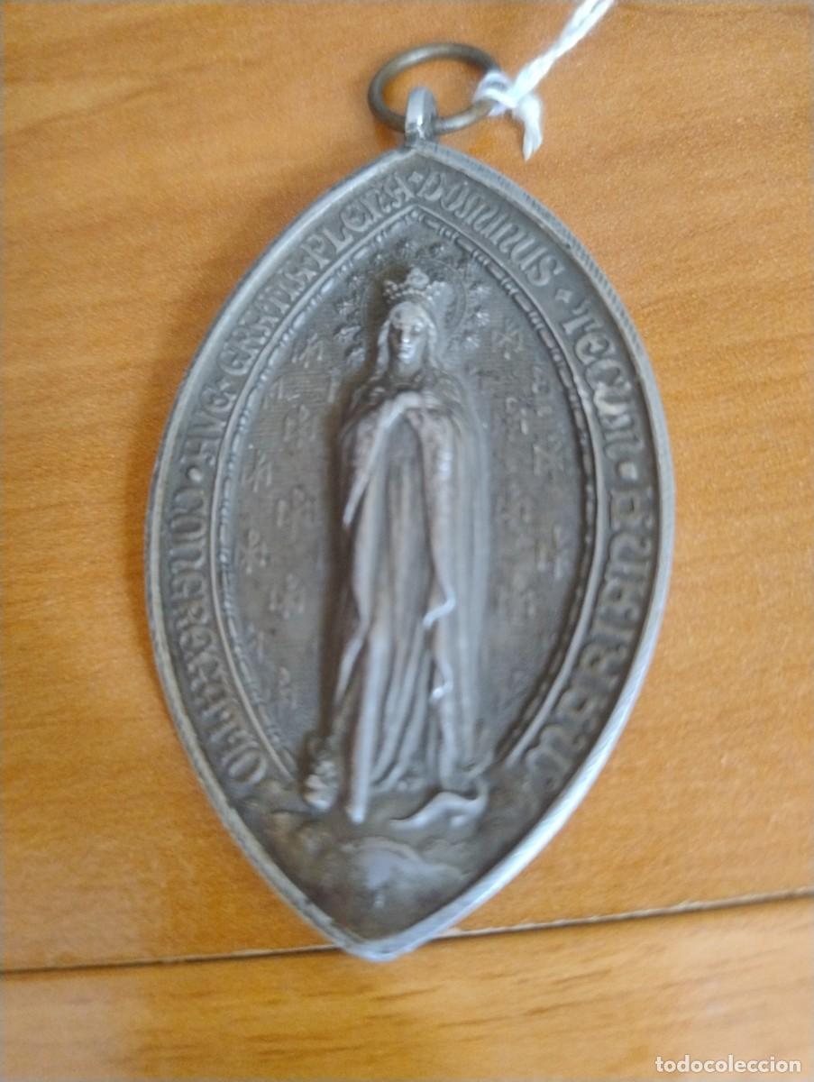 Antiguidades: ANTIGUA MEDALLA RELIGIOSA CONGREGRACION MARIANA UNOS 6,50 X 4 CM