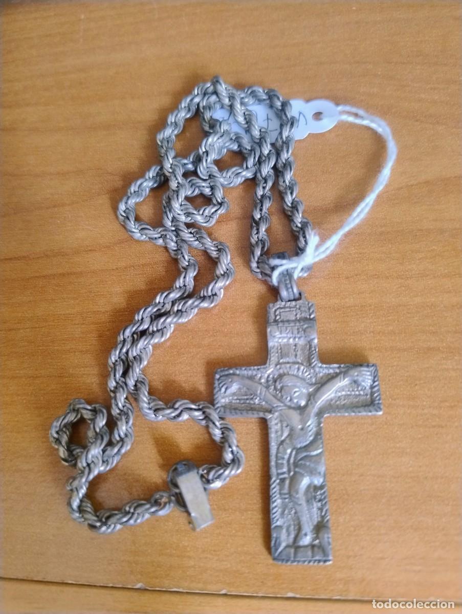 Antiguidades: Cruz con cadena del Buen Pastor. 30 cent&iacute;metros.