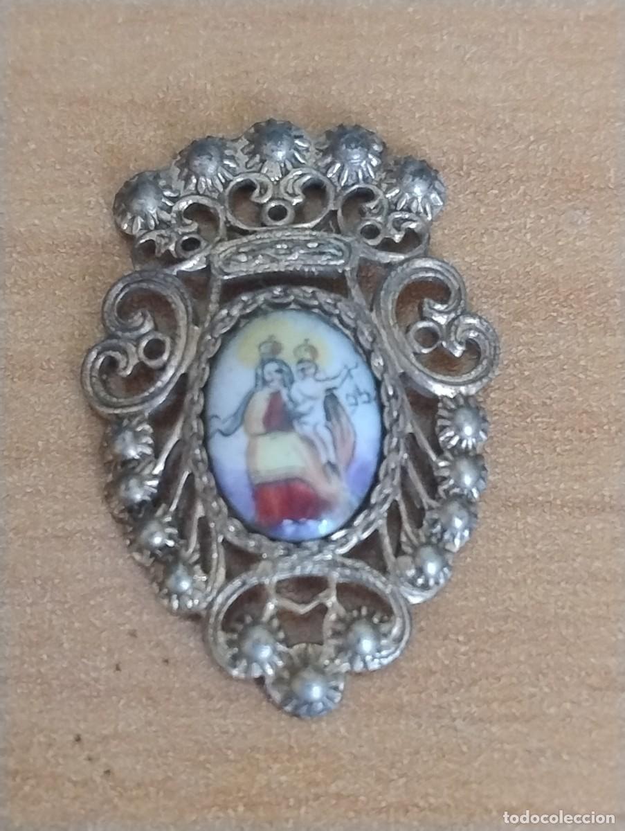 Antiquit&auml;ten: Precioso broche alfiler de la Virgen del Carmen . Esmalte.