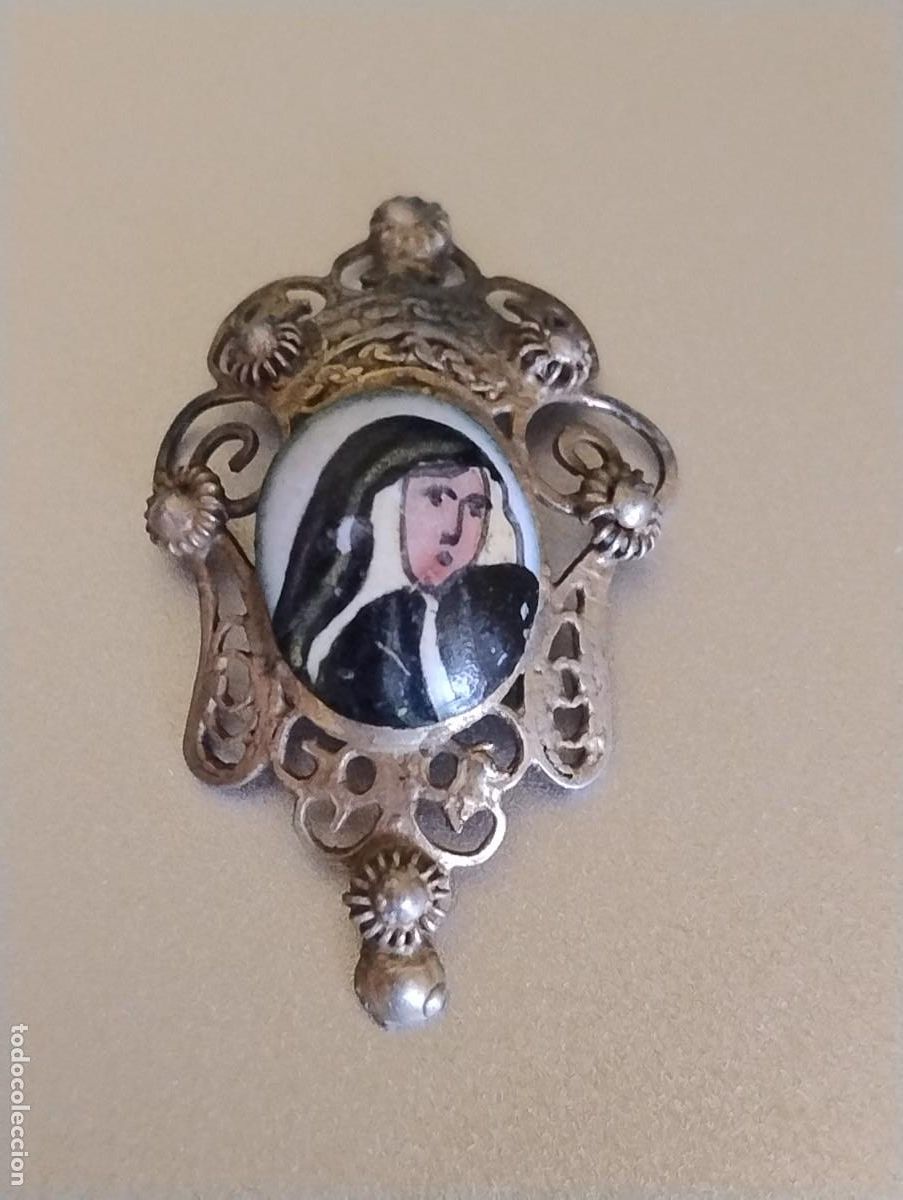 Oggetti Antichi: Precioso broche alfiler de la Virgen Dolorosa . Esmalte.