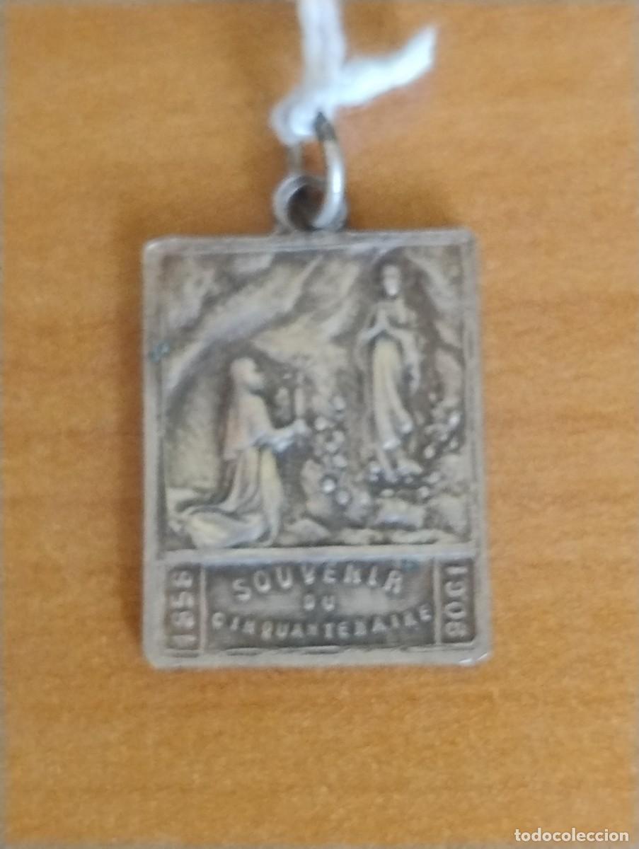 Antiguidades: Medalla Virgen de Lourdes 1858 - 1908.