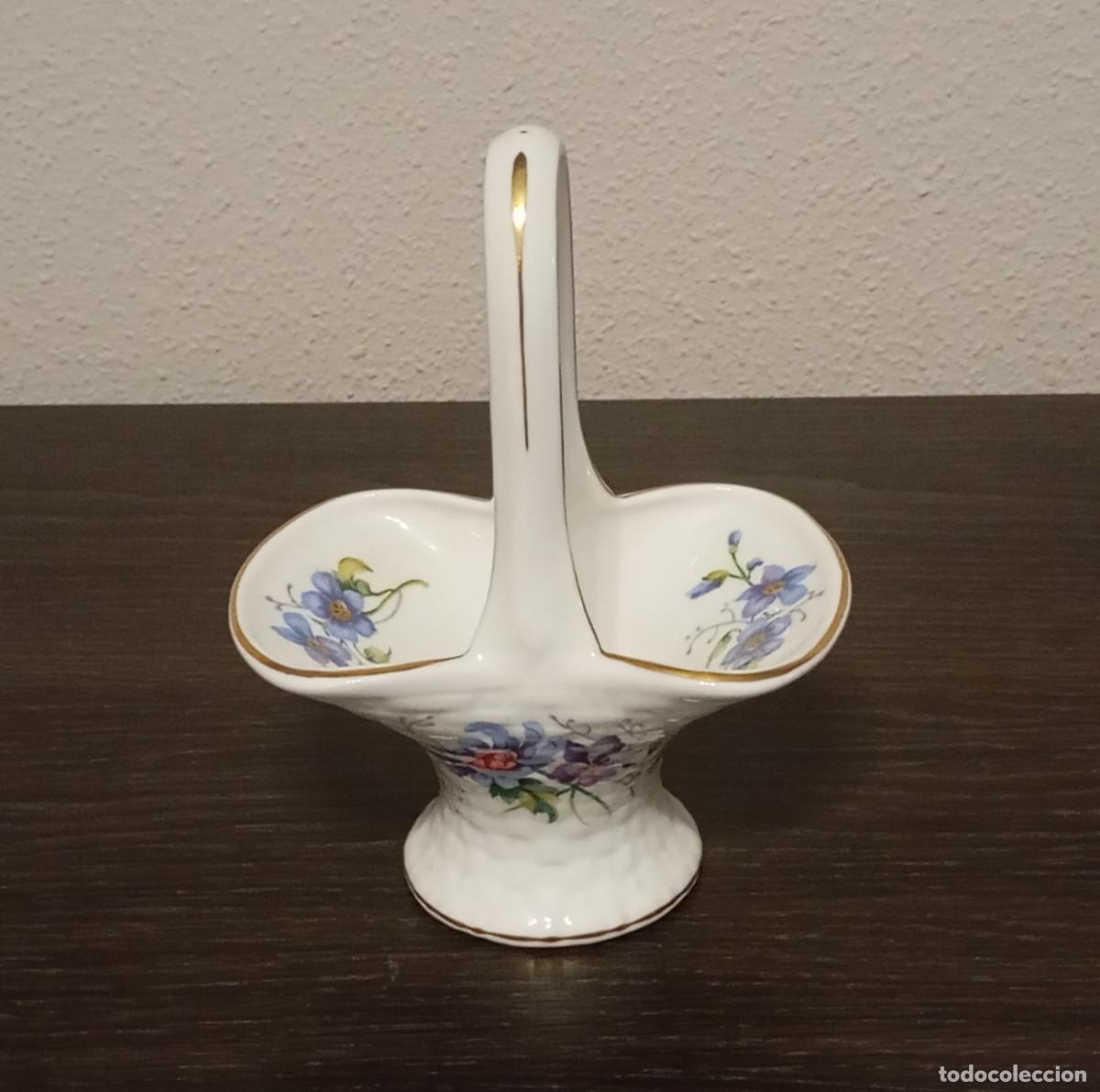 Antig&uuml;edades: BONITA CESTA DE RAMILETTE DE PORCELANA FINA DE LA MARCA CROWN STAFFORDSHIRE, ANTIGUO DE 1930-40,